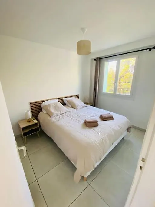 T4 Neuf Et Climatise Avec Garage Apartment Bourg-les-Valence 0*,  France
